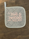 Meals & Memories Pot Holder
